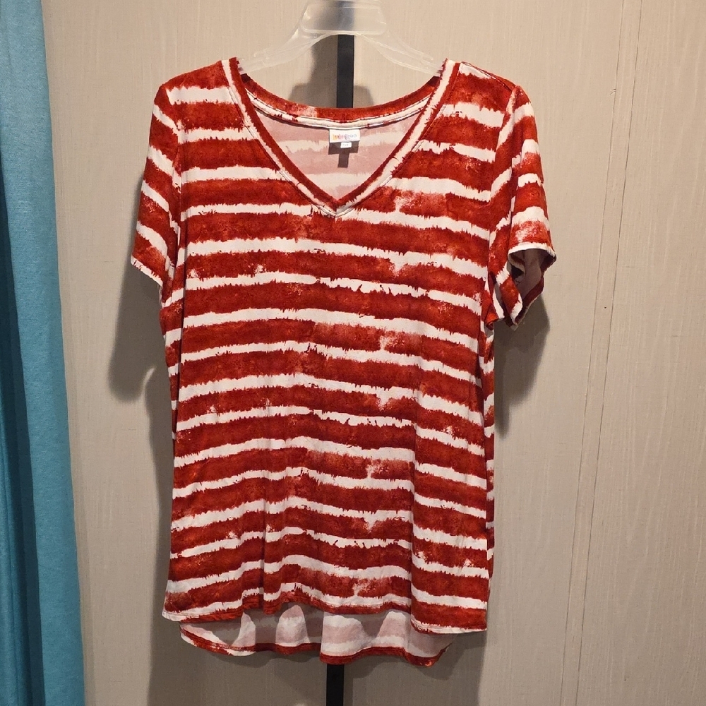 (J34) LuLaRoe Red and White Striped V-Neck Tee